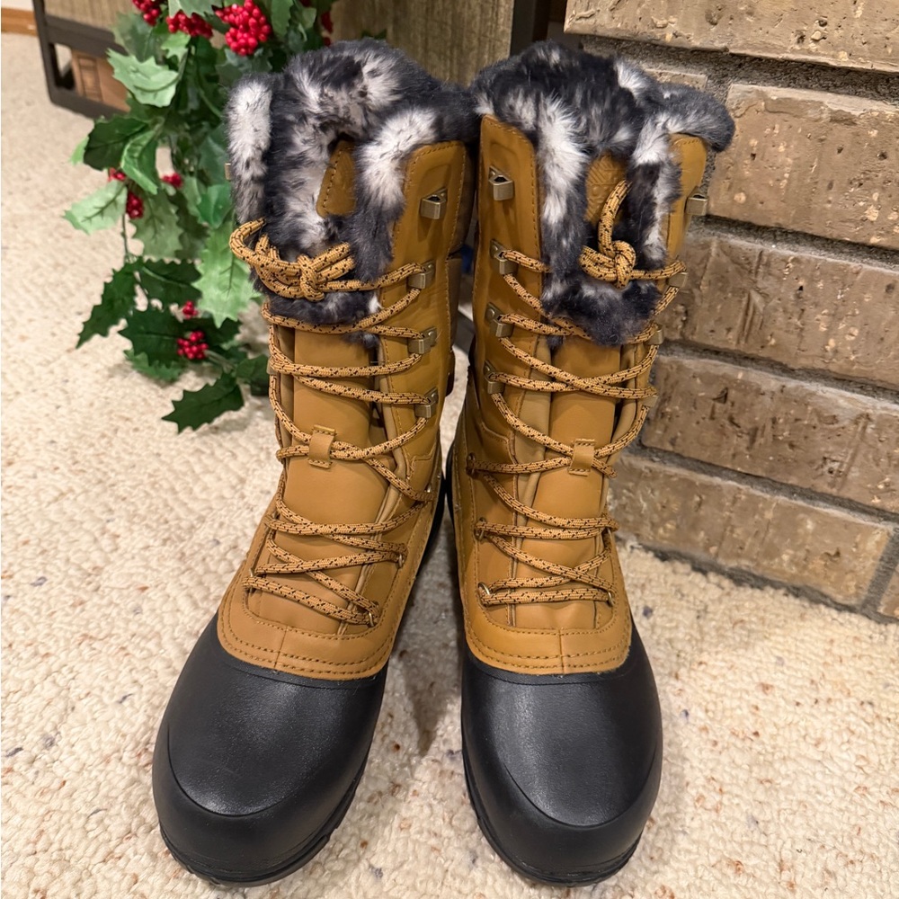 The North Face Brown and Black Winter Boots Ladies Size 11 NEW In‎ Box